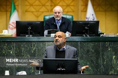 جلسه علنی مجلس آغاز شد/ سوال از وزیر کار در دستور کار نمایندگان