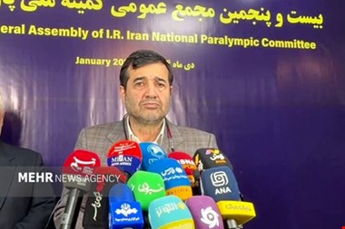 دنیامالی: کشتی‌گیر ما شق‌القمر نکرد که فنی‌ترین شد و دنبال زمین بود