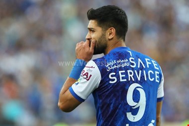 چشم مهدی پور، مهرداد را گرفته بود (عکس)