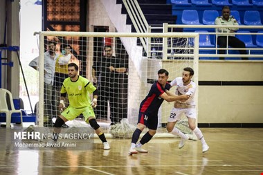 پیروزی پرگل نماینده شازند در هفته دهم لیگ برتر فوتسال