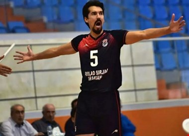 رسمی، بازگشت فرهاد به سرزمین سردار!
