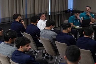 قلعهنویی «روسیه» را برای شاگردانش تشریح کرد