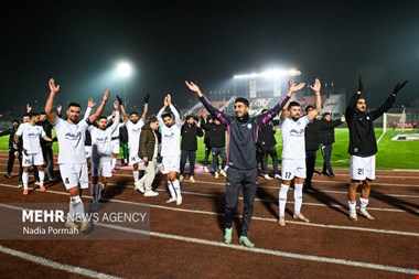 تارتار مُچ قربانی را در کرمان خواباند/ شمس آذر در تساوی رکورد زد