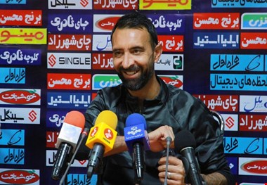 عنایتی: داور مثل مانع مقابل ما بود/ آدم دوست دارد با پنالتی استقلال بخندد