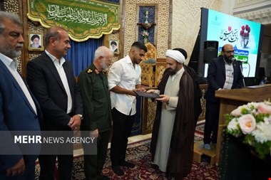 «پهلوان غلامرضا فرخی» خادم افتخاری حرم شاهچراغ(ع) شد
