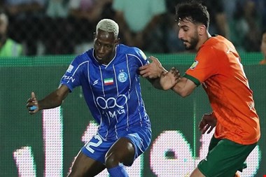 دغدغه آبی‌پوشان برطرف شد/ «جنپو» جمع خارجی‌های استقلال را تکمیل کرد