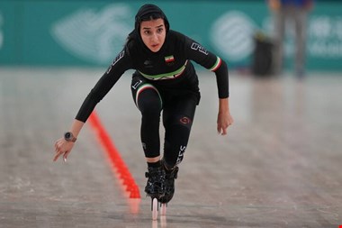 بانوی اسکیت اصفهان در جمع جوانان برتر استان