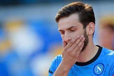 دعوت از پدیده ناپولی برای پیوستن به رئال
