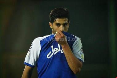 خواسته ستاره استقلال از نکونام: مثل فرهاد باش!