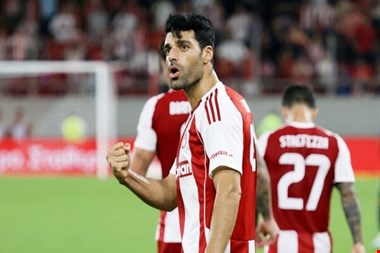 مهاجم ایرانی المپیاکوس بهترین بازیکن تعویضی سوپرلیگ یونان