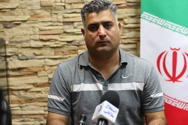 انتقاد شدید اشکش از بازیکنان نفت/ چوب رفتار آماتور برخی بازیکنان را می‌خوریم!